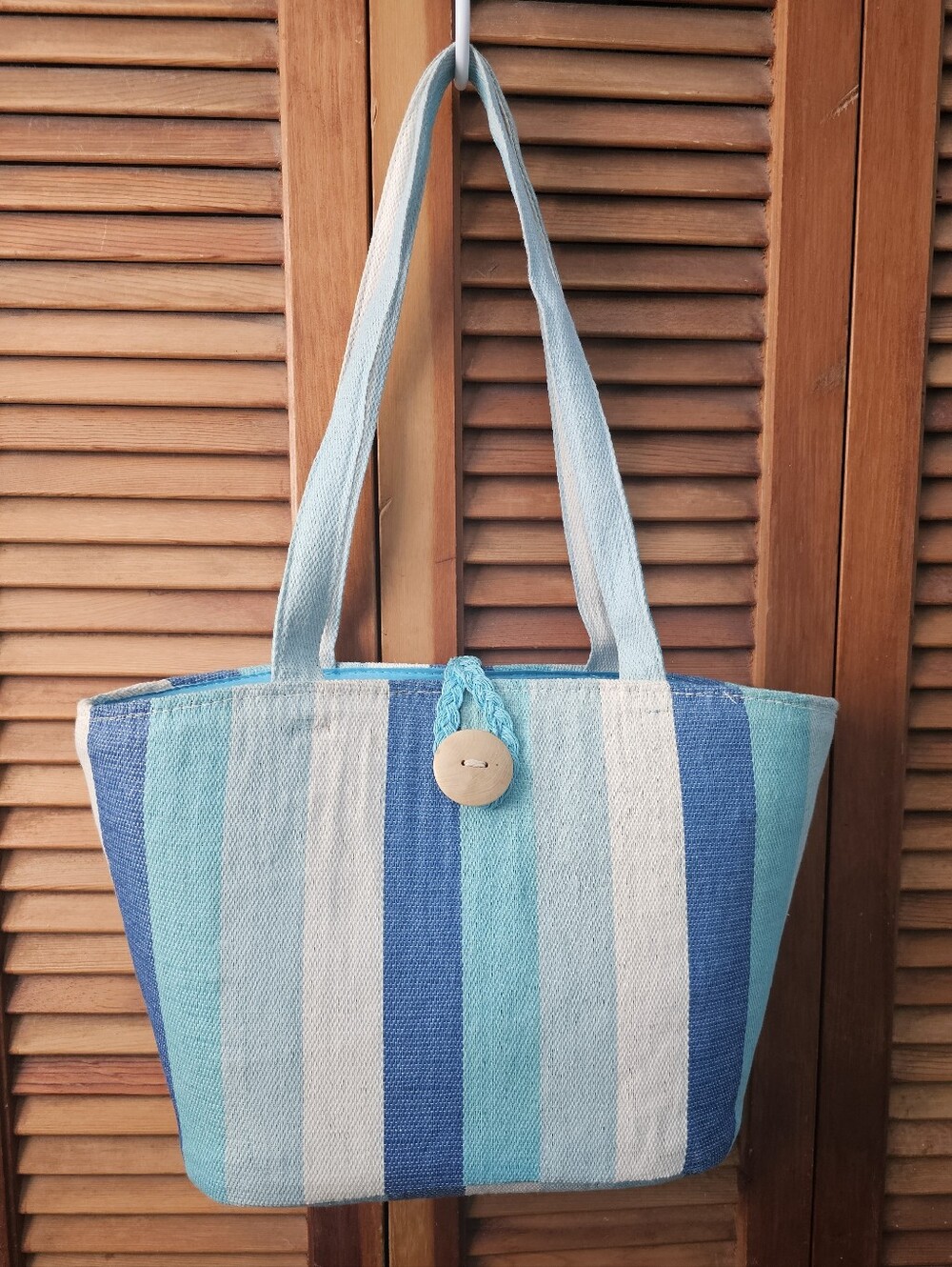 Blue & White Striped Beach Tote Bag w/ Wooden Button Closure ***Callouts***